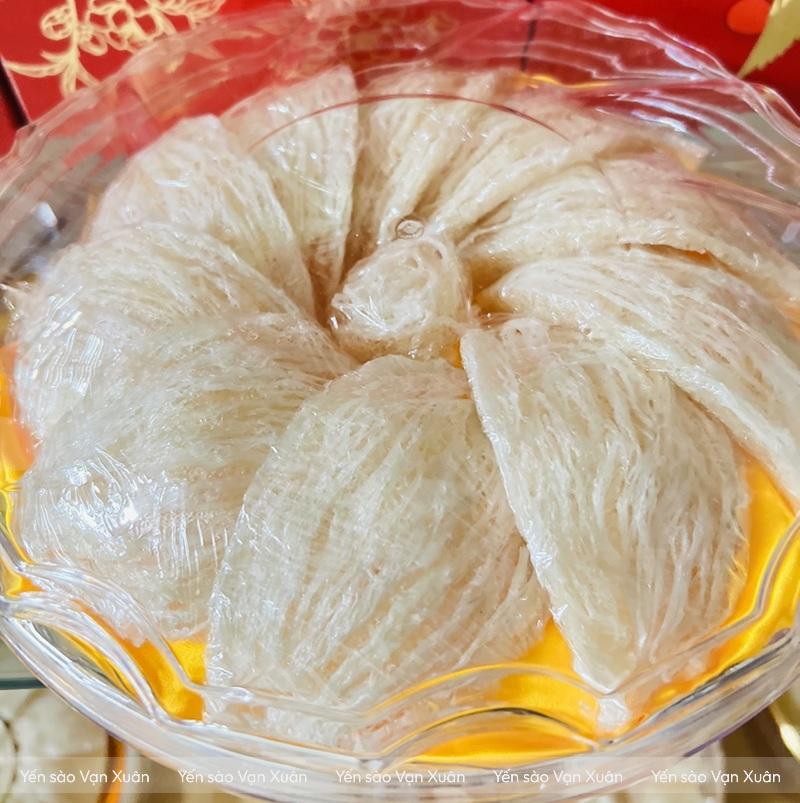 Tổ yến tinh chế loại 1 sợi dài 50g-100g 10 Mỗi tổ yến tinh chế loại 1 đều được tinh chế cẩn thận