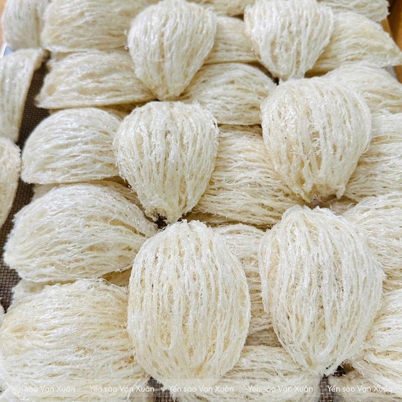 Tổ yến tinh chế loại 1 sợi dài 50g-100g 11 Đây là màu yến tự nhiên, không hoá chất, không chất tẩy rửa