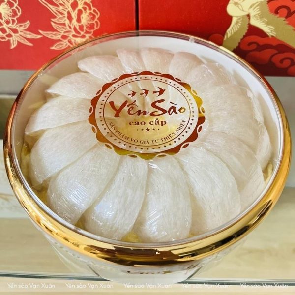 Góc nghiêng hộp yến tinh chế A5