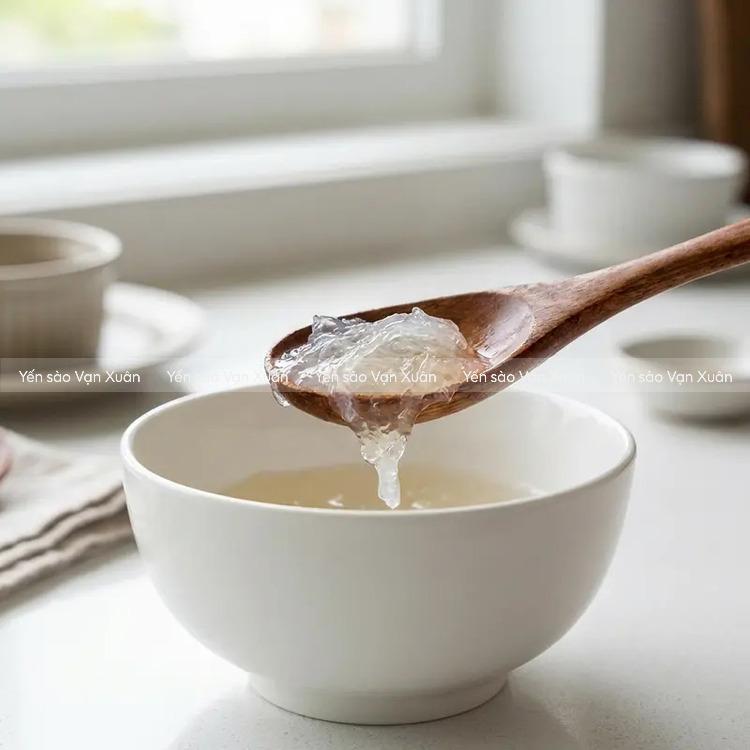 Người bị ung thư có nên ăn yến sào? Sự thật bạn cần biết 13 Tổ yến sau khi chưng mềm, dễ nuốt, dễ ăn