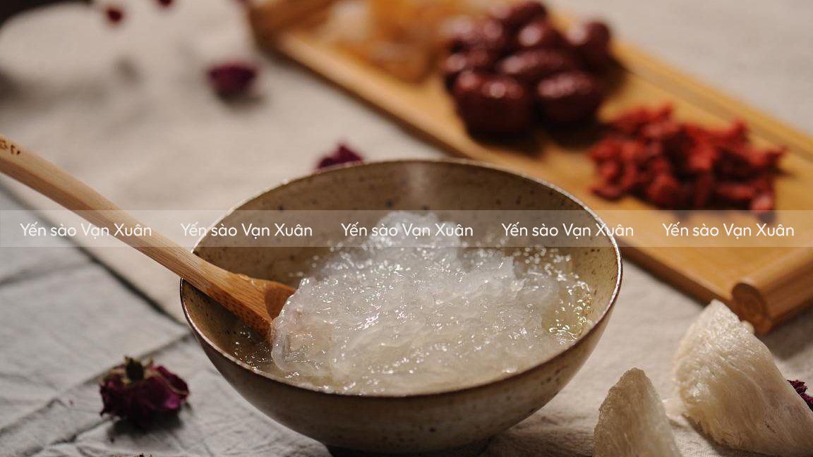 Trẻ em ăn yến có bị dậy thì sớm không? Sự thật cha mẹ cần biết 12 Để tổ yến phát huy tối đa tác dụng, phụ huynh cần cho con sử dụng đúng cách và đúng liều lượng