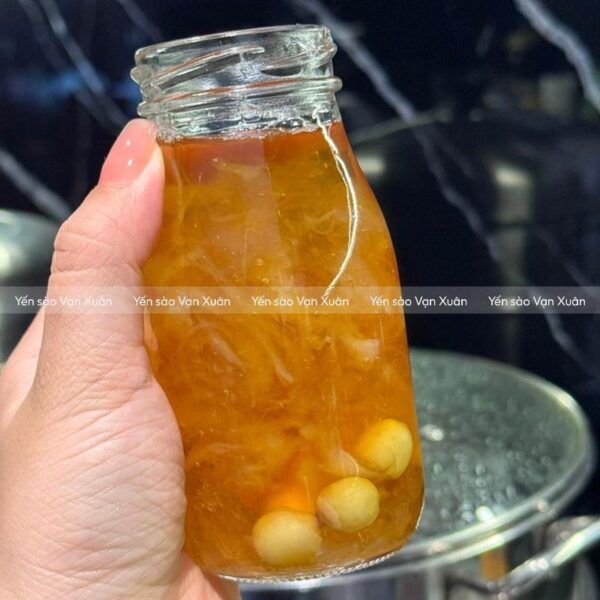 Trang chủ 66 Yến chưng tươi hạt sen đường phèn