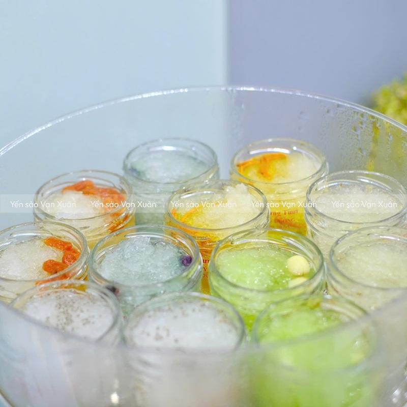 Yến chưng tươi nóng hạt chia táo đỏ 5 Yến chưng tươi nóng