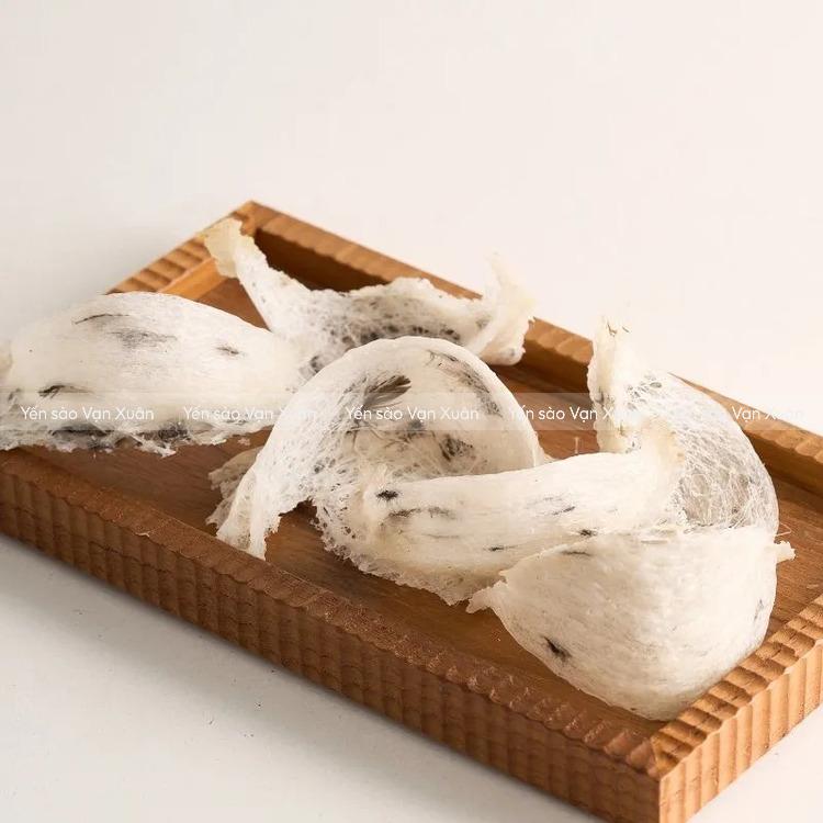 Cách bảo quản yến thô, yến tươi, yến tinh chế, yến đã chưng lâu, không bị mất chất 9 Yến thô chưa làm sạch có nhiều tạp chất cần bảo quản đúng cách