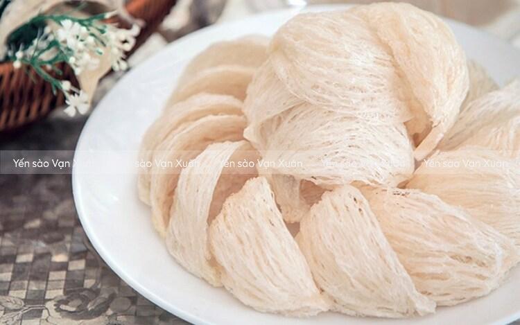 Cách bảo quản yến thô, yến tươi, yến tinh chế, yến đã chưng lâu, không bị mất chất 12 Yến tinh chế đã được làm sạch và được sấy khô hoàn toàn nên cũng dễ bảo quản hơn