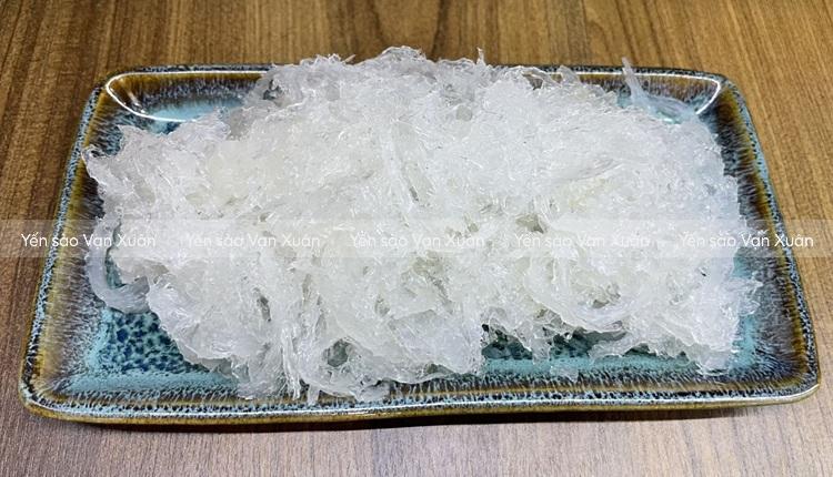 Hướng dẫn cách nhặt lông yến nhanh, không mất chất hiệu quả 16 Yến sau khi đã nhặt sạch lông nên mang đi chưng ngay hoặc để ngăn mát được 1-2 ngày