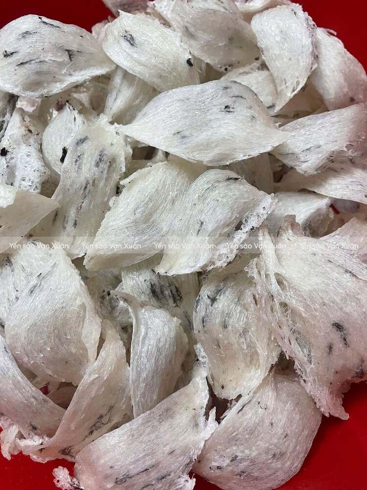 Nên mua yến tươi hay yến khô? Loại nào tốt hơn? 26 nen-mua-yen-tuoi-hay-yen-kho-12