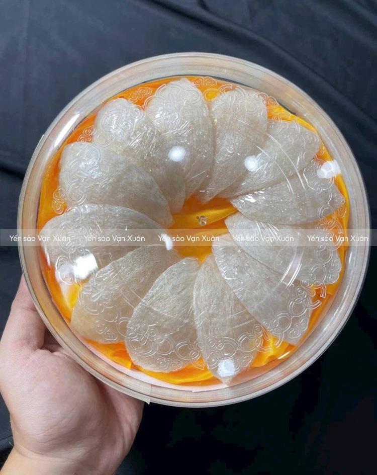 Nên mua yến tươi hay yến khô? Loại nào tốt hơn? 25 Tổ yến tinh chế cũng là 1 loại yến khô nhưng tiện lợi hơn tổ yến thô