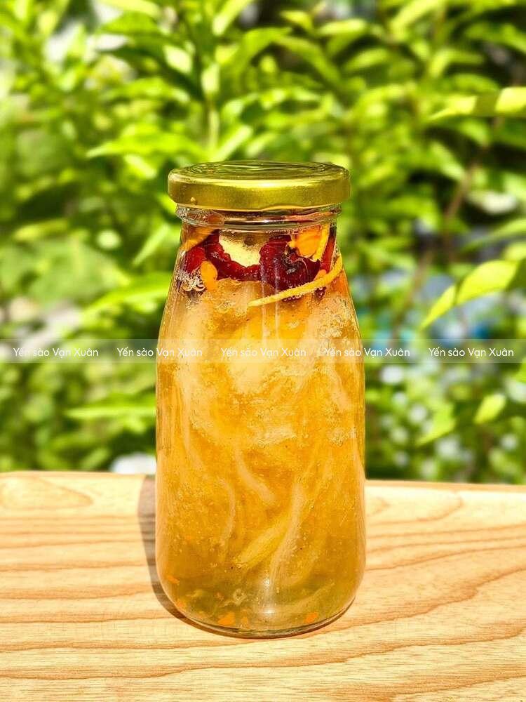 Nếu không có thời gian sơ chế và chưng yến, tổ yến chưng sẵn là sự lựa chọn thay thế phù hợp