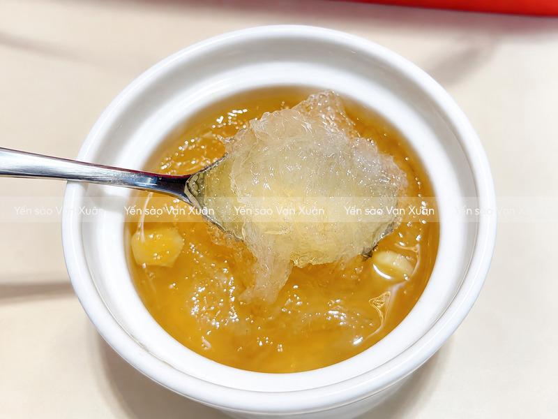 Nước yến dành cho người tiểu đường: Cách chọn đúng loại 10 Tự chưng yến tại nhà có thể dễ dàng kiểm soát lượng đường hơn so với yến hũ chưng sẵn