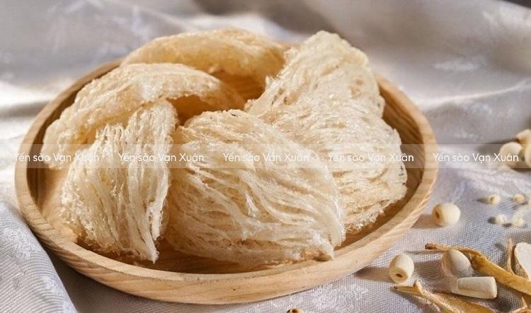 Yến sào quà Tết - Gợi ý hộp quà đẹp, ý nghĩa và phù hợp ngân sách 15 Yến tinh chế là dòng yến sào được chọn làm quà tết phổ biến