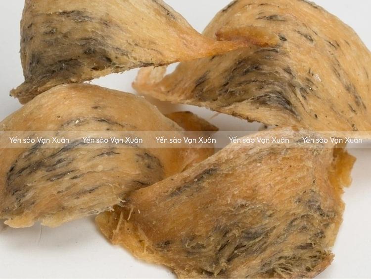 Tổ yến thô màu vàng: Nguyên nhân do đâu, có ăn được không? 12 Tổ yến thô màu vàng vẫn ăn được bình thường nếu đây là màu tự nhiên của tổ