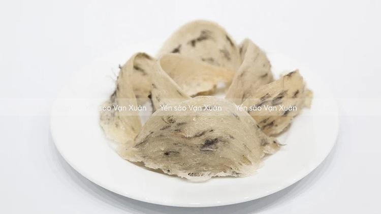 Tổ yến thô màu vàng: Nguyên nhân do đâu, có ăn được không? 13 Tổ yến thô màu vàng có giá trị tương đương tổ yến trắng